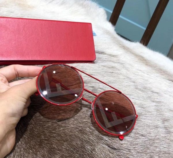 wholesale- sunglasses for men women sunglasses for women sun glasses men brand designer luxury glasses luxury sunglasses mens glasses ff0258, White;black
wholesale- sunglasses for men women sunglasses for women sun glasses men brand designer luxury glasses luxury sunglasses mens glasses ff0258, White;black