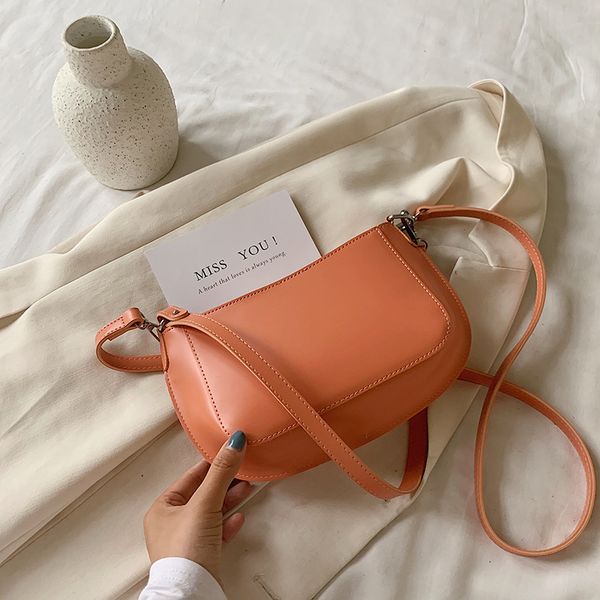 2020 new shoulder bag women's casual fashion korean version of the crossbody bag hit color ladies solid color armpit
2020 new shoulder bag women's casual fashion korean version of the crossbody bag hit color ladies solid color armpit