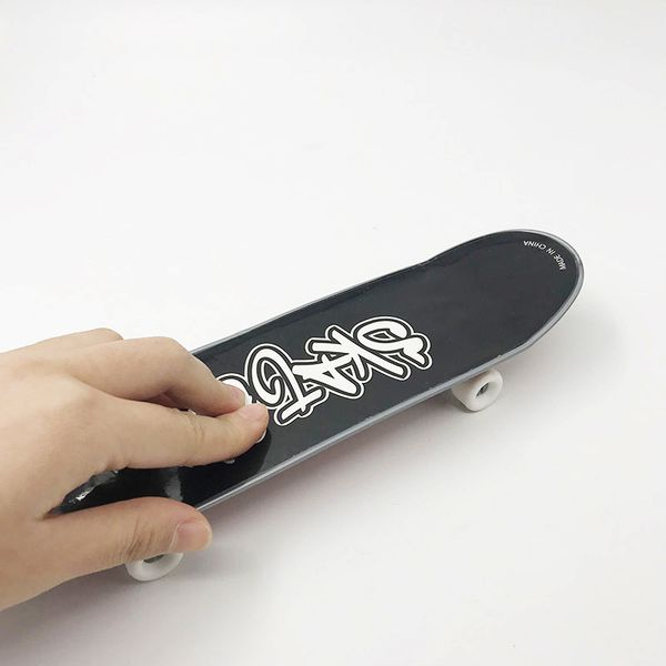 brand new paper characteristics cute party favor kids children mini fingerboard key skate boarding toys wholesale
brand new paper characteristics cute party favor kids children mini fingerboard key skate boarding toys wholesale