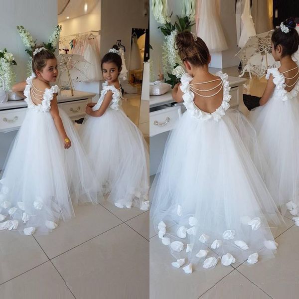 2019 white ball gown flower girl dresses 3d handmade flowers appliques jewel round collar sweep train long kids party gowns, White;black
2019 white ball gown flower girl dresses 3d handmade flowers appliques jewel round collar sweep train long kids party gowns, White;black