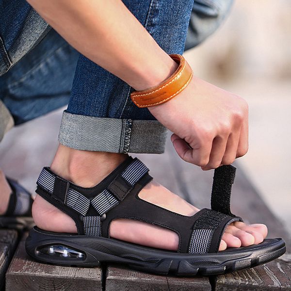 2020 summer shoes men beach sandals flat soft casual men sandals black summer holiday male thick sole ka2229
2020 summer shoes men beach sandals flat soft casual men sandals black summer holiday male thick sole ka2229