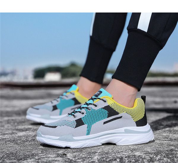 2019 designer shoes Paris 17FW Triple-S Sneaker Triple S Casual Luxury Dad Shoes for Men's Beige Black Sports Tennis Casual Shoe 36-44
2019 designer shoes Paris 17FW Triple-S Sneaker Triple S Casual Luxury Dad Shoes for Men's Beige Black Sports Tennis Casual Shoe 36-44