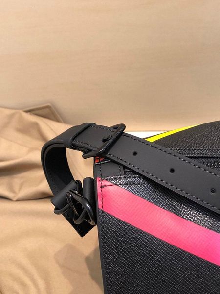 luxury designer handbag keepall 50cm purse l duffle handbag genuine leather women man large capacity travelling duffle handbag
luxury designer handbag keepall 50cm purse l duffle handbag genuine leather women man large capacity travelling duffle handbag