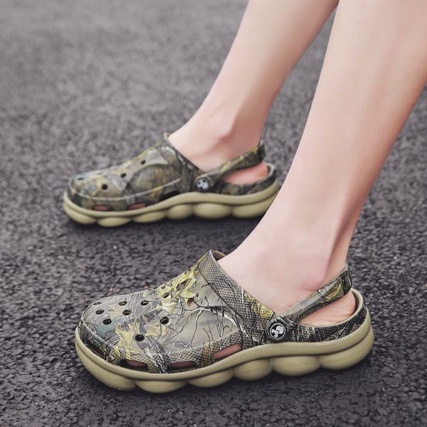 men summer jelly sandals lightweight massage camouflage flip flops beach croc shoes gladiator garden clogs rubber bottom zapatos y200616, Black
men summer jelly sandals lightweight massage camouflage flip flops beach croc shoes gladiator garden clogs rubber bottom zapatos y200616, Black