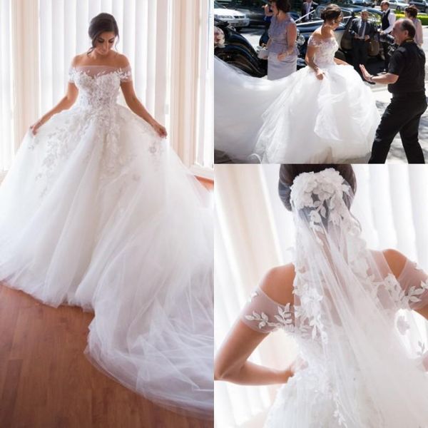 romantic white lace tulle wedding dresses sheer off shoulders appliques court train bridal wedding gowns custom made
romantic white lace tulle wedding dresses sheer off shoulders appliques court train bridal wedding gowns custom made
