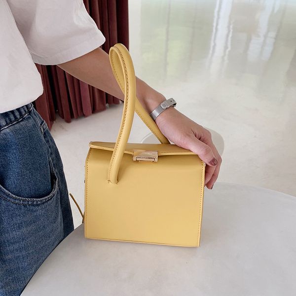 south korea's new minimalist women's handbags niche fashion solid color pu hand bag handbags diagonal shoulder bag
south korea's new minimalist women's handbags niche fashion solid color pu hand bag handbags diagonal shoulder bag