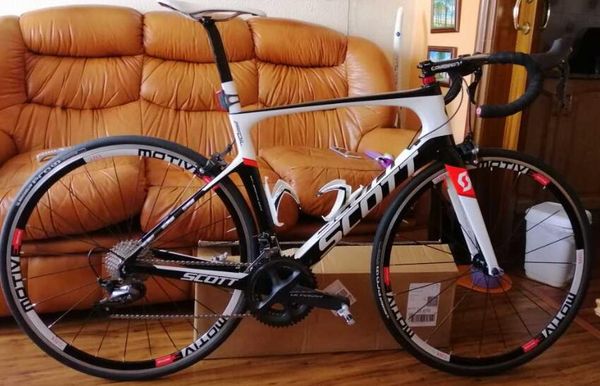2019 foil carbon complete road bike full carbon road bike bicycle with group et wheel et carbon handlebar
2019 foil carbon complete road bike full carbon road bike bicycle with group et wheel et carbon handlebar