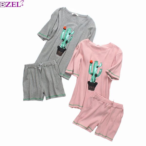 spring and summer ladies pyjamas set cactus printed sleepwear set short sleeve+shorts cotton comfort homewear with storage bag, Blue;gray
spring and summer ladies pyjamas set cactus printed sleepwear set short sleeve+shorts cotton comfort homewear with storage bag, Blue;gray