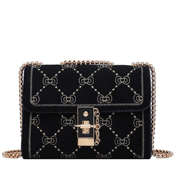 men and women the holiday gift bag leather handbags leather shoulder bag satchel bag a generation of fat korean fashi
men and women the holiday gift bag leather handbags leather shoulder bag satchel bag a generation of fat korean fashi