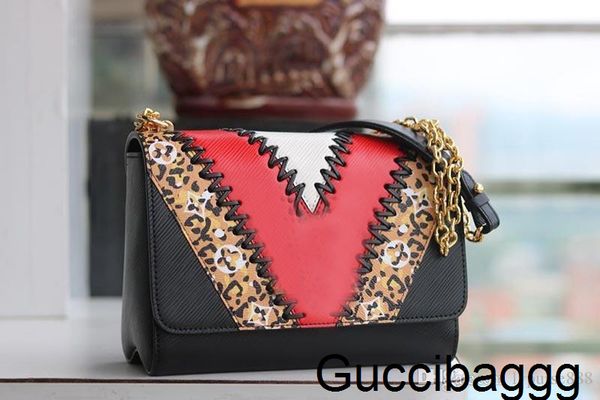 designer luxury handbag purse chain strap twist shoulder crossbody women designer bags fashion totes l flower purses bag
designer luxury handbag purse chain strap twist shoulder crossbody women designer bags fashion totes l flower purses bag