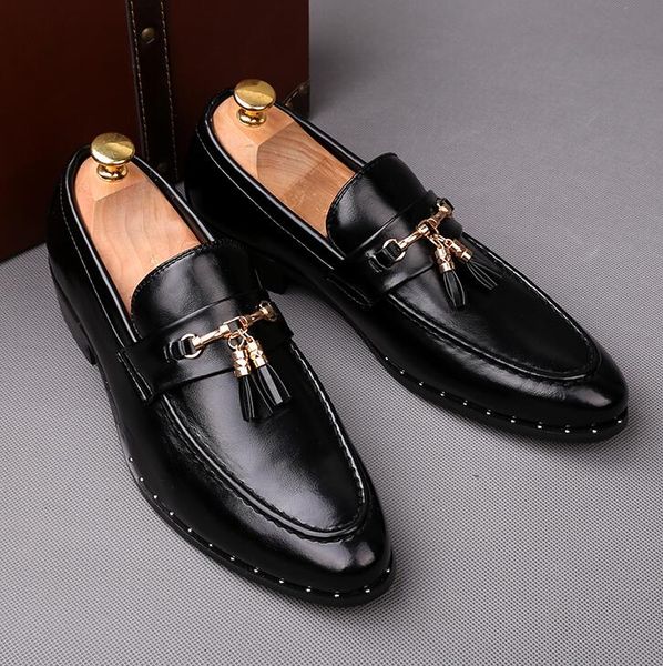 new 2019 men shoes black leather men's casual shoes handmade luxurious comfortable breathable spring fashion men loafers size: eu39-43
new 2019 men shoes black leather men's casual shoes handmade luxurious comfortable breathable spring fashion men loafers size: eu39-43