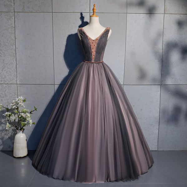 2018 new v-neck lace beading ball gown quinceanera dresses sequins lace up sweet 16 dresses debutante 15 year party dress bq79, Blue;red
2018 new v-neck lace beading ball gown quinceanera dresses sequins lace up sweet 16 dresses debutante 15 year party dress bq79, Blue;red