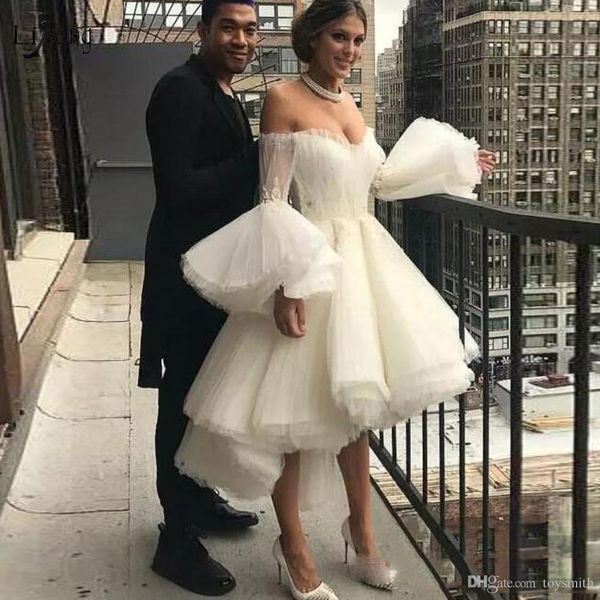 2019 fashion high low ankle length evening dresses flare full sleeves off the shoulder lace pleated prom gowns robe de soiree, Black;red
2019 fashion high low ankle length evening dresses flare full sleeves off the shoulder lace pleated prom gowns robe de soiree, Black;red