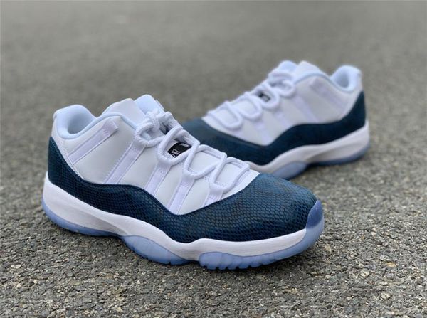 est 2019 11 low navy blue snakeskin mens basketball shoes white black real carbon fiber cd6846-102 outdoor shoes sneakers with box, White;red
est 2019 11 low navy blue snakeskin mens basketball shoes white black real carbon fiber cd6846-102 outdoor shoes sneakers with box, White;red
