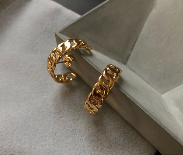 европейские и американские моды личности холодный ветер с-образная цепь серьги круглые серьги полукольца, Silver
европейские и американские моды личности холодный ветер с-образная цепь серьги круглые серьги полукольца, Silver