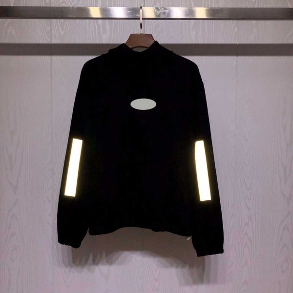 new mens designer hoodies classic badge brand hoodie fashion reflective men sweatshirt womens epaulet casual luxury sweater, Black
new mens designer hoodies classic badge brand hoodie fashion reflective men sweatshirt womens epaulet casual luxury sweater, Black