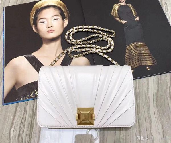 86056 new women's woc handbags high-end custom leather to create paris brand designer ladies messenger bag fashion trend style credit c
86056 new women's woc handbags high-end custom leather to create paris brand designer ladies messenger bag fashion trend style credit c