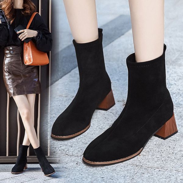 fashion boots women british style pure color round toe slip-on boots square heels casual women boots#45, Black
fashion boots women british style pure color round toe slip-on boots square heels casual women boots#45, Black