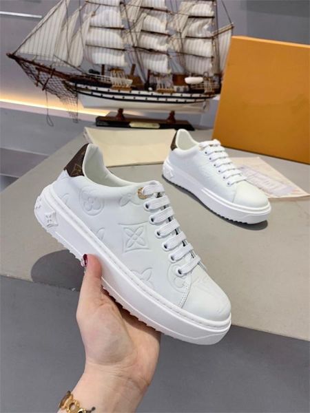 new platform reflective leather casual sneakers men women fashion luxury designer shoes chaussures golden platform shoes, Black;red
new platform reflective leather casual sneakers men women fashion luxury designer shoes chaussures golden platform shoes, Black;red
