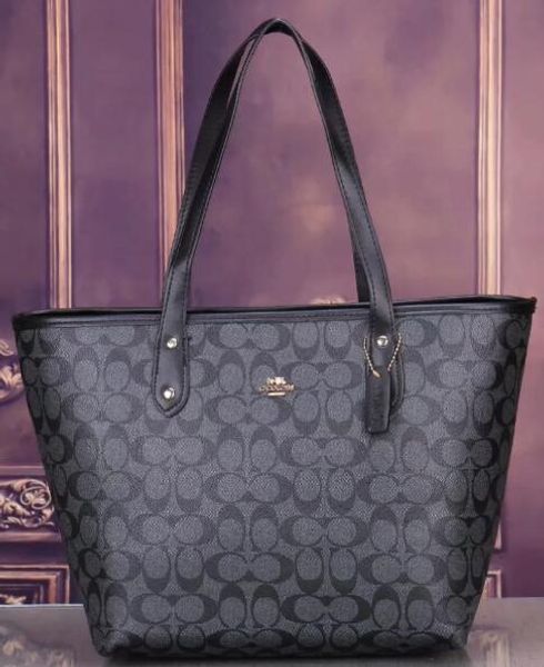 37newset luxury women lady messenger bags love heart v wave pattern satchel genuine leather designesr shoulder bag chain handbags purse
37newset luxury women lady messenger bags love heart v wave pattern satchel genuine leather designesr shoulder bag chain handbags purse
