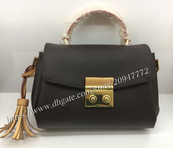 High Quality Women's 25cm Medium Tassel Shoulder Bag Genuine Leather croisette Handbag with Belt 41581
High Quality Women's 25cm Medium Tassel Shoulder Bag Genuine Leather croisette Handbag with Belt 41581