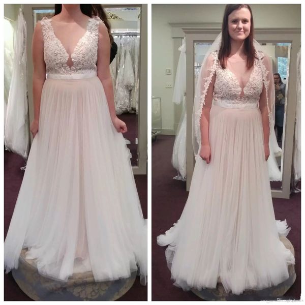 2019 Vintage Country Lace Plus Size Wedding Dresses Sheer V Neck A Line Tulle Wedding Bridal Gown Cheap Custom Made Sweep Train
2019 Vintage Country Lace Plus Size Wedding Dresses Sheer V Neck A Line Tulle Wedding Bridal Gown Cheap Custom Made Sweep Train
