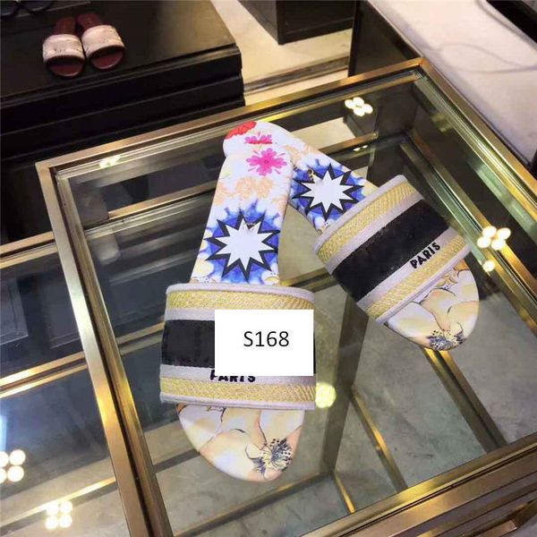 original box dazzle flowers women designer slippers flat bottom embroidery sandal floral brocade slipper 8, Black
original box dazzle flowers women designer slippers flat bottom embroidery sandal floral brocade slipper 8, Black
