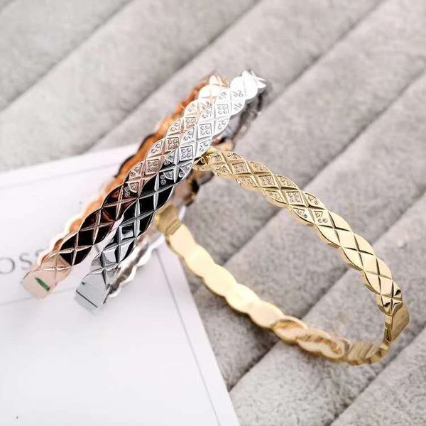 66554326designer classic fashion bracelet, monogram bracelet, unisex, wholesale, Golden;silver
66554326designer classic fashion bracelet, monogram bracelet, unisex, wholesale, Golden;silver