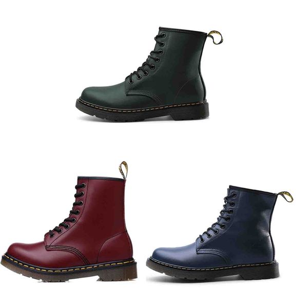 2020 waterproof luxury triple s designer boots most trendy mens womens fashion casual shoes high artin boots size 34-46
2020 waterproof luxury triple s designer boots most trendy mens womens fashion casual shoes high artin boots size 34-46