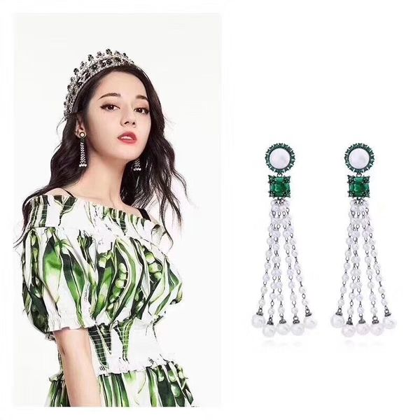 green emerald round pearl tassel dangle earring women wedding paved zircon flower 925 silver women wedding party jewelry
green emerald round pearl tassel dangle earring women wedding paved zircon flower 925 silver women wedding party jewelry