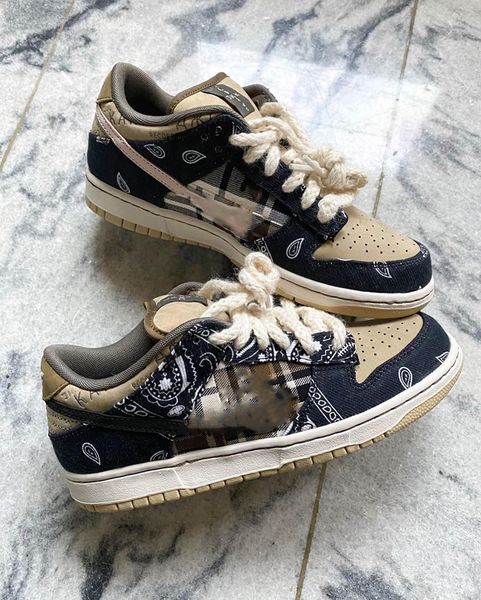 high 2020 authentic travis scott x sb dunk low basketball shoes men women cactus jack parachute beige petra brown black sneakers sports, White;red
high 2020 authentic travis scott x sb dunk low basketball shoes men women cactus jack parachute beige petra brown black sneakers sports, White;red