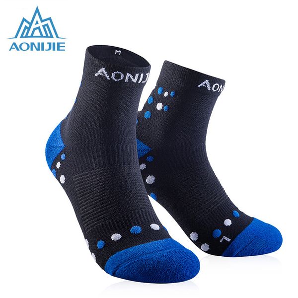aonijie autumn and winter warm sweat thickened skid resistant running sports socks for men and women, Black
aonijie autumn and winter warm sweat thickened skid resistant running sports socks for men and women, Black