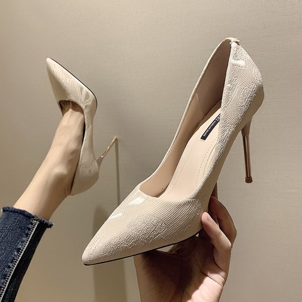 2019 african woman shoe slip om beige high heels fine heeled shoes shallow mouth work dress professional lace-up all-match, Black
2019 african woman shoe slip om beige high heels fine heeled shoes shallow mouth work dress professional lace-up all-match, Black