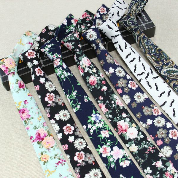 Smoking e Gravata do Noivo cadiat
Smoking e Gravata do Noivo cadiat