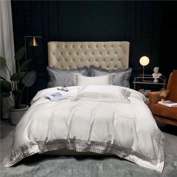 luxury embroidery edge bedlinen bedding set king size 600tc egyptian cotton duvet cover bed sheet set pillowcases
luxury embroidery edge bedlinen bedding set king size 600tc egyptian cotton duvet cover bed sheet set pillowcases