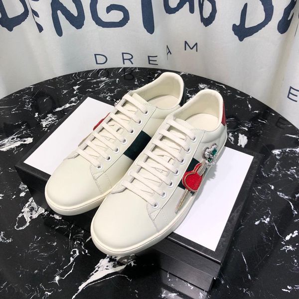 shoes couple a2019 embroidered white tiger bee snake shoes genuine leather sneaker luxury designer mens womens trainers casual shoes, Red;white
shoes couple a2019 embroidered white tiger bee snake shoes genuine leather sneaker luxury designer mens womens trainers casual shoes, Red;white