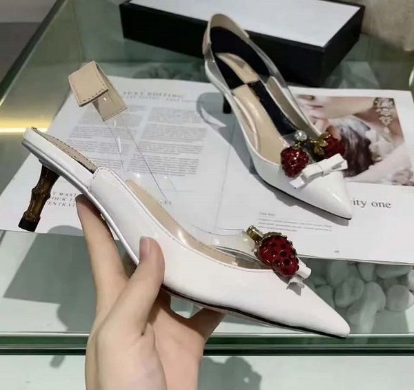 with box sneaker casual shoes trainers snow boots sports shoes trainers shoes for woman dhl by bag07 kq2204
with box sneaker casual shoes trainers snow boots sports shoes trainers shoes for woman dhl by bag07 kq2204