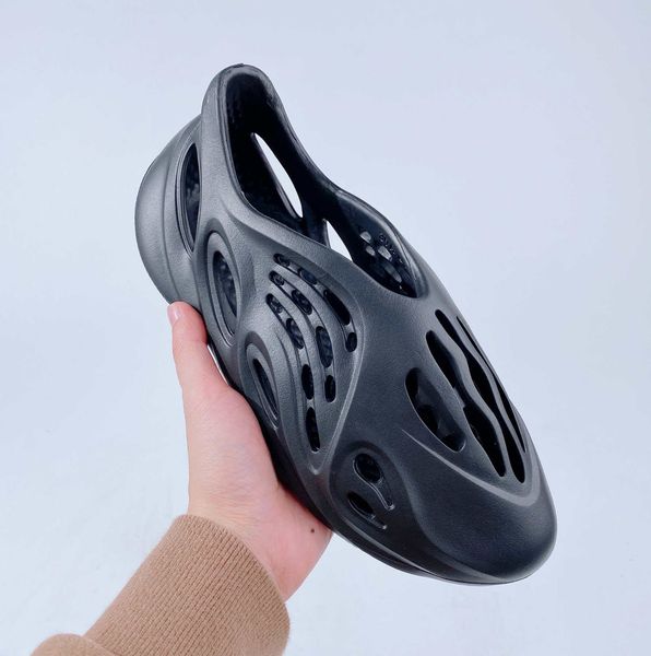 2020 kanye west men runnning shoes foam runner racer sports beach sandals shoes trainers women skeleton designer sneaker size 36-44, Black
2020 kanye west men runnning shoes foam runner racer sports beach sandals shoes trainers women skeleton designer sneaker size 36-44, Black