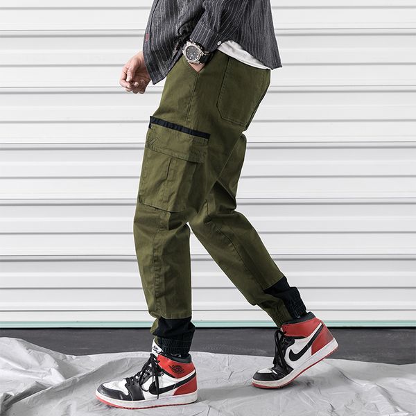 2019 spring and summer new trend korean version of the couple casual fashion tooling large pockets slim sweatpants streetwear, Black
2019 spring and summer new trend korean version of the couple casual fashion tooling large pockets slim sweatpants streetwear, Black