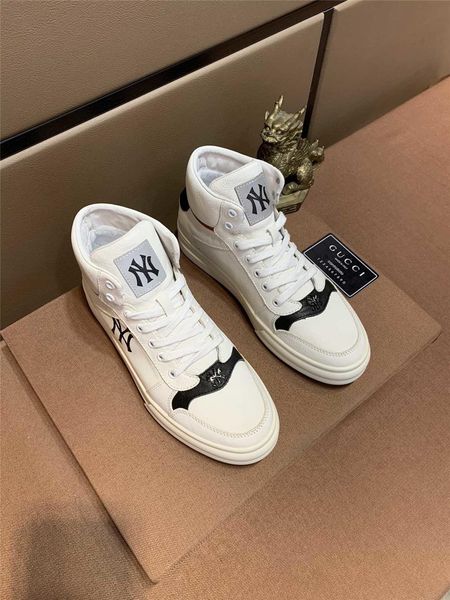 k11 fashion casual shoes quality leather men shoes comfortable autumn and winter warm luxury shoes original box packaging zapatos hombre, Black
k11 fashion casual shoes quality leather men shoes comfortable autumn and winter warm luxury shoes original box packaging zapatos hombre, Black
