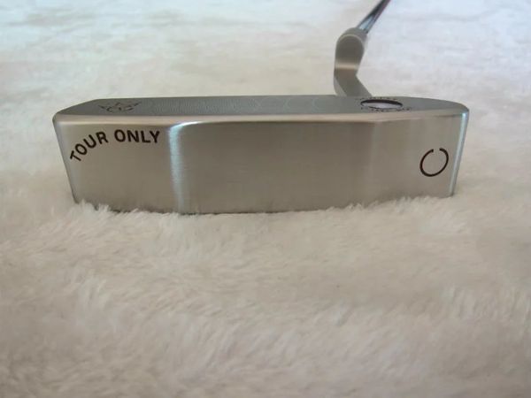 For Tour Use Timeless Gallary Putters CNC Milled Golf Putter w Blade Headcover RH High Quality
For Tour Use Timeless Gallary Putters CNC Milled Golf Putter w Blade Headcover RH High Quality