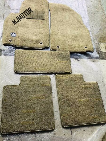 5pcs/set) 2 colors black and beige feet mat for chinese saci mg3 roewe auto car motor parts
5pcs/set) 2 colors black and beige feet mat for chinese saci mg3 roewe auto car motor parts
