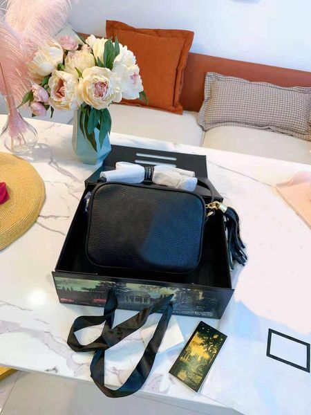 designer luxury handbags purses women genuine leather atmospheric classic shoulder bag simple elegant cross body bag
designer luxury handbags purses women genuine leather atmospheric classic shoulder bag simple elegant cross body bag