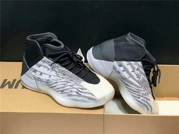 new 2020 quantum triple black basketball shoes antlia black reflective 3m trainers sports running shoes sneakers with box
new 2020 quantum triple black basketball shoes antlia black reflective 3m trainers sports running shoes sneakers with box