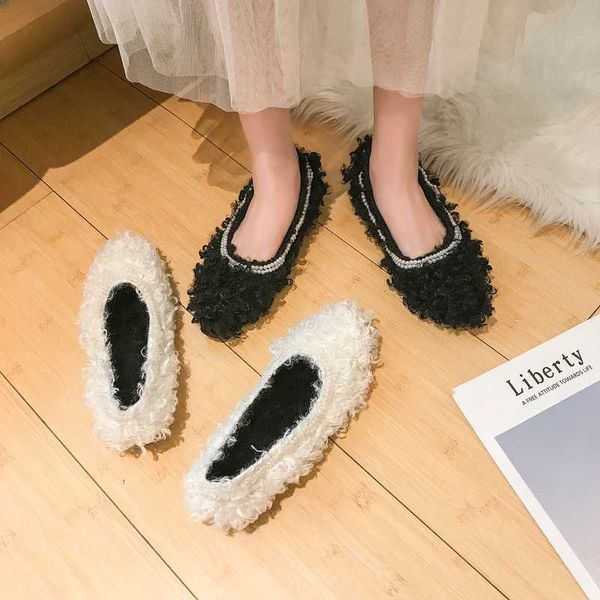 fashion suede warm cotton shoes flat shoes women plush thicker new winter outdoor women boots flats sapato feminino w36-88, Black
fashion suede warm cotton shoes flat shoes women plush thicker new winter outdoor women boots flats sapato feminino w36-88, Black