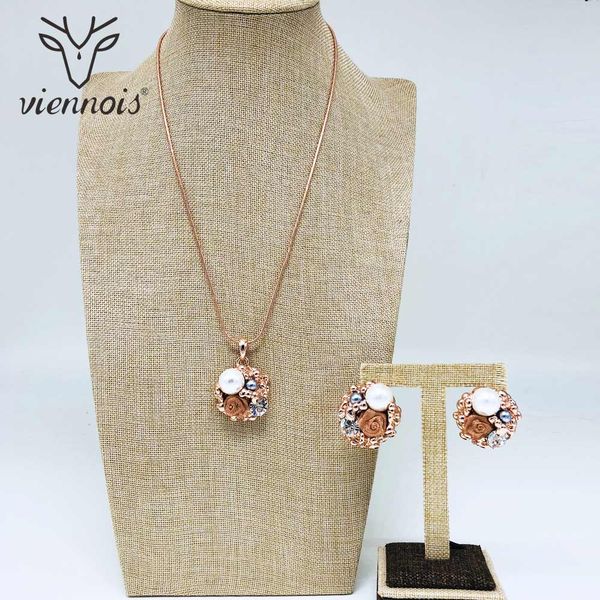 viennois new rose gold & silver color simulated pearl jewelry set for women flower necklace drop earrings party jewelry
viennois new rose gold & silver color simulated pearl jewelry set for women flower necklace drop earrings party jewelry