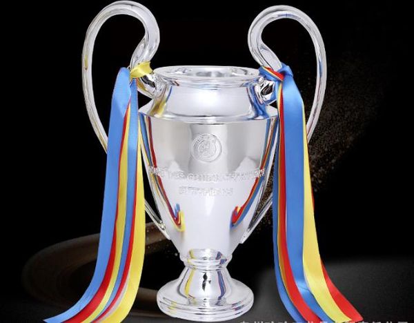 The late t european cup model 77cm 1 1 height champion league trophy fan ouvenir trophy occer ouvenir collectible re in handicraft
The late t european cup model 77cm 1 1 height champion league trophy fan ouvenir trophy occer ouvenir collectible re in handicraft