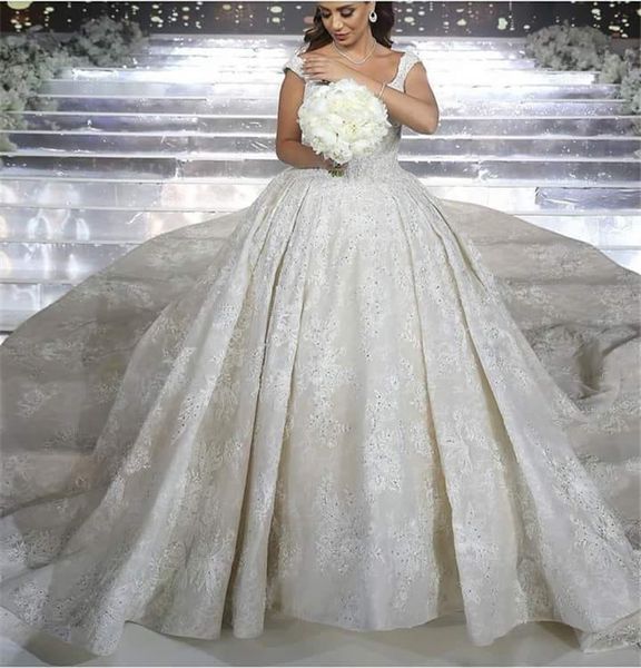 vintage spaghetti ball gown open back wedding dresses luxury sparkly lace appliqued court train plus size dubai arabic bridal gown, White
vintage spaghetti ball gown open back wedding dresses luxury sparkly lace appliqued court train plus size dubai arabic bridal gown, White