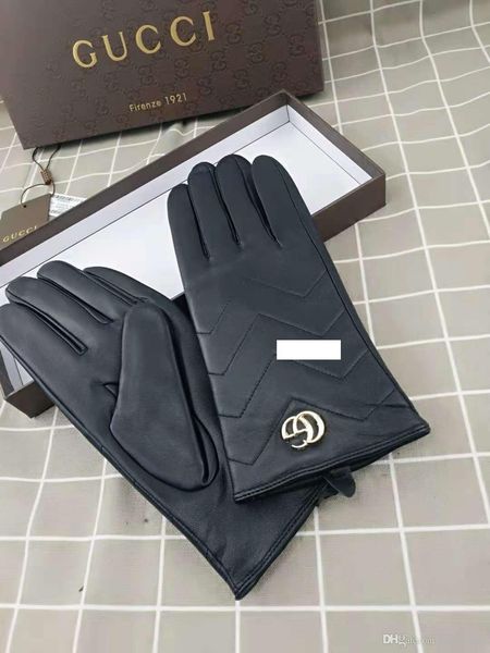 2019 luxury leather gloves autumn and winter women warm touch screen embroidered fashionable leather gloves, Blue;gray
2019 luxury leather gloves autumn and winter women warm touch screen embroidered fashionable leather gloves, Blue;gray