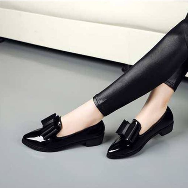 2020 women pumps women's bow solid female low heels woman pointed toe ladies patent leather work shoes fashion casual new, Black
2020 women pumps women's bow solid female low heels woman pointed toe ladies patent leather work shoes fashion casual new, Black